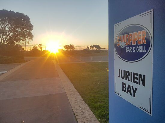 Sandpiper Tavern & Pizzeria